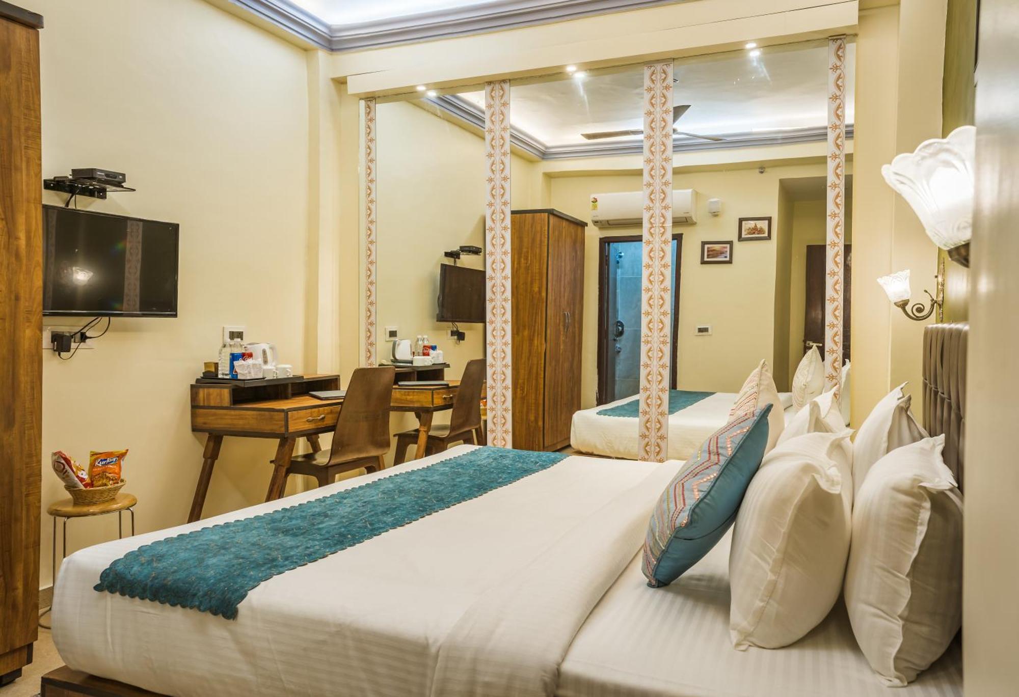 Tripli Hotels Silver Shine 瓦拉纳西 外观 照片