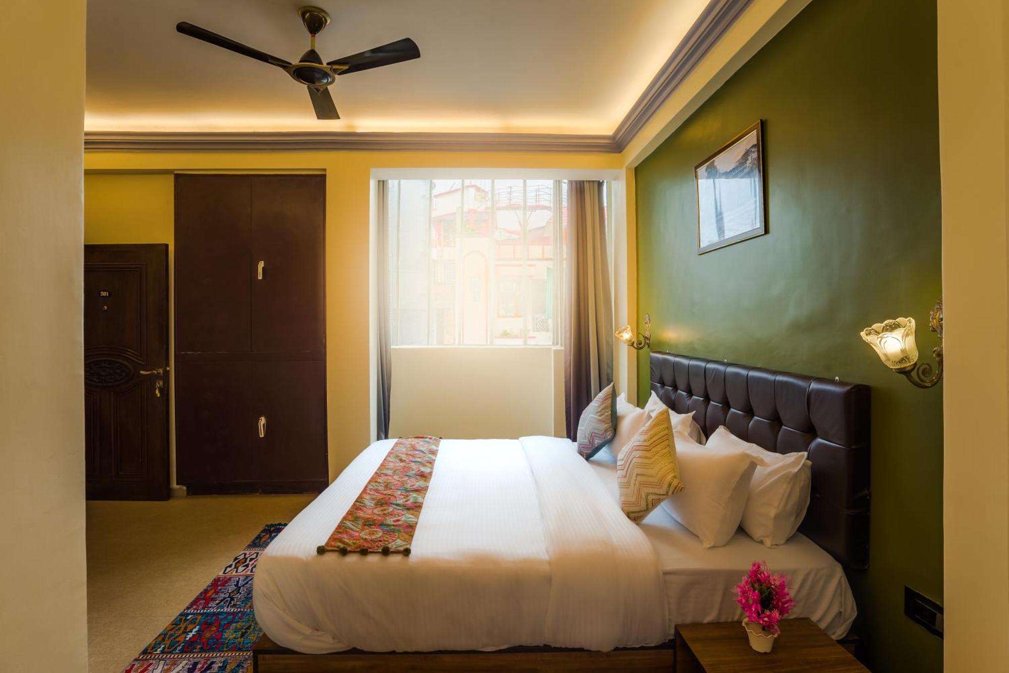 Tripli Hotels Silver Shine 瓦拉纳西 外观 照片