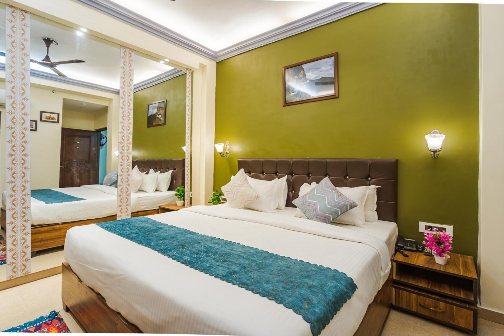 Tripli Hotels Silver Shine 瓦拉纳西 外观 照片