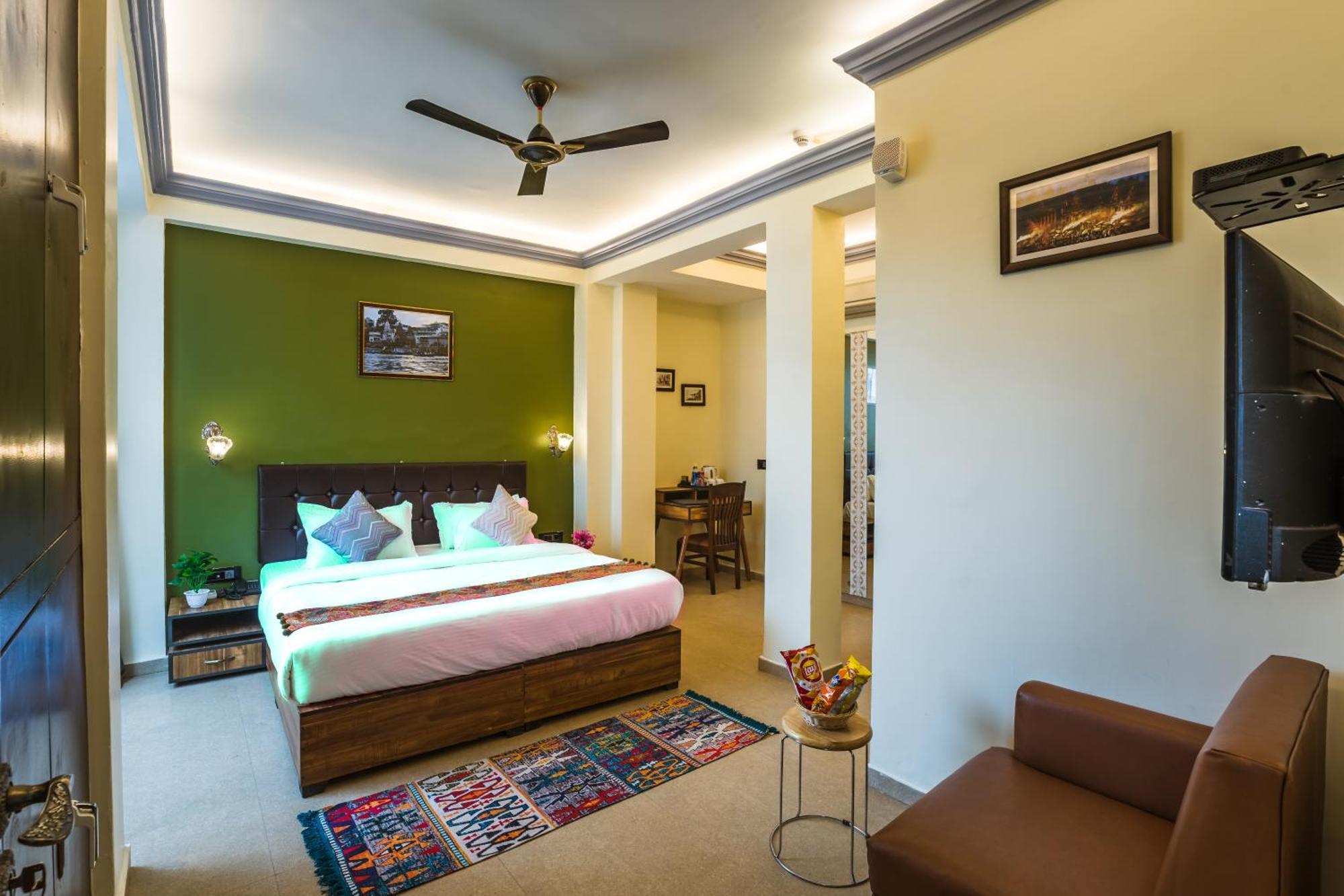 Tripli Hotels Silver Shine 瓦拉纳西 外观 照片