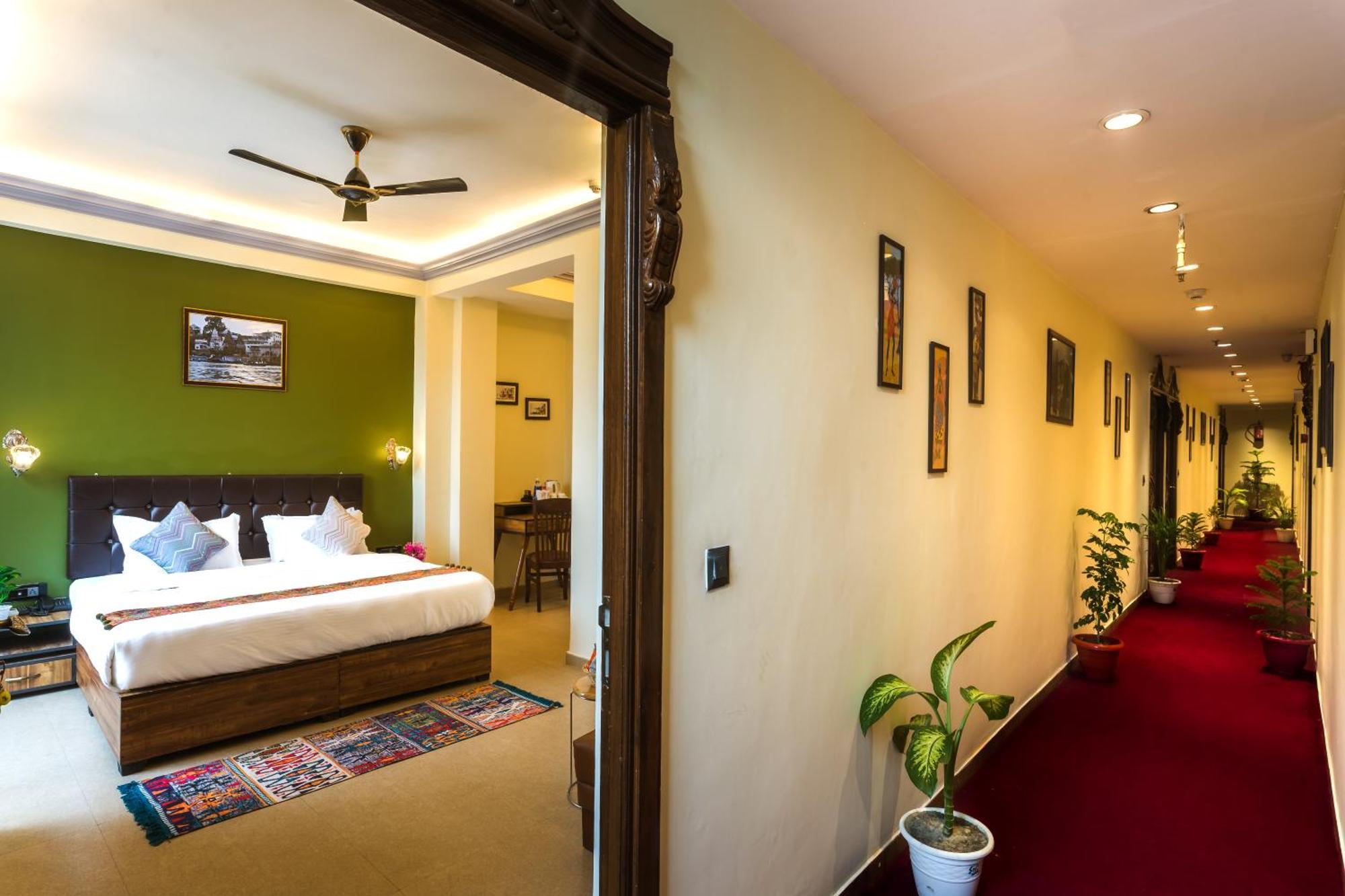 Tripli Hotels Silver Shine 瓦拉纳西 外观 照片