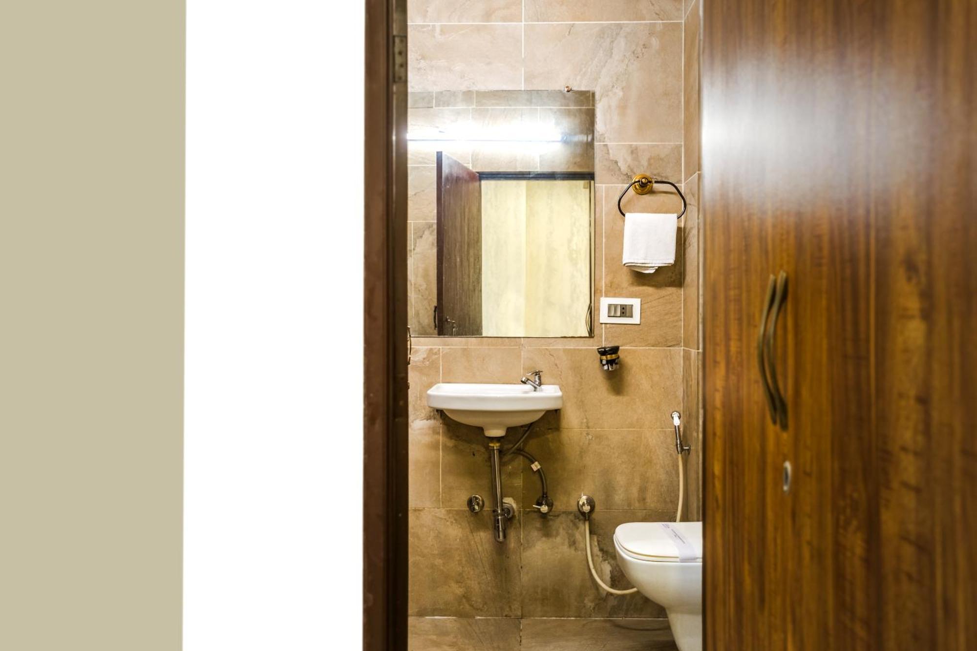 Tripli Hotels Silver Shine 瓦拉纳西 外观 照片